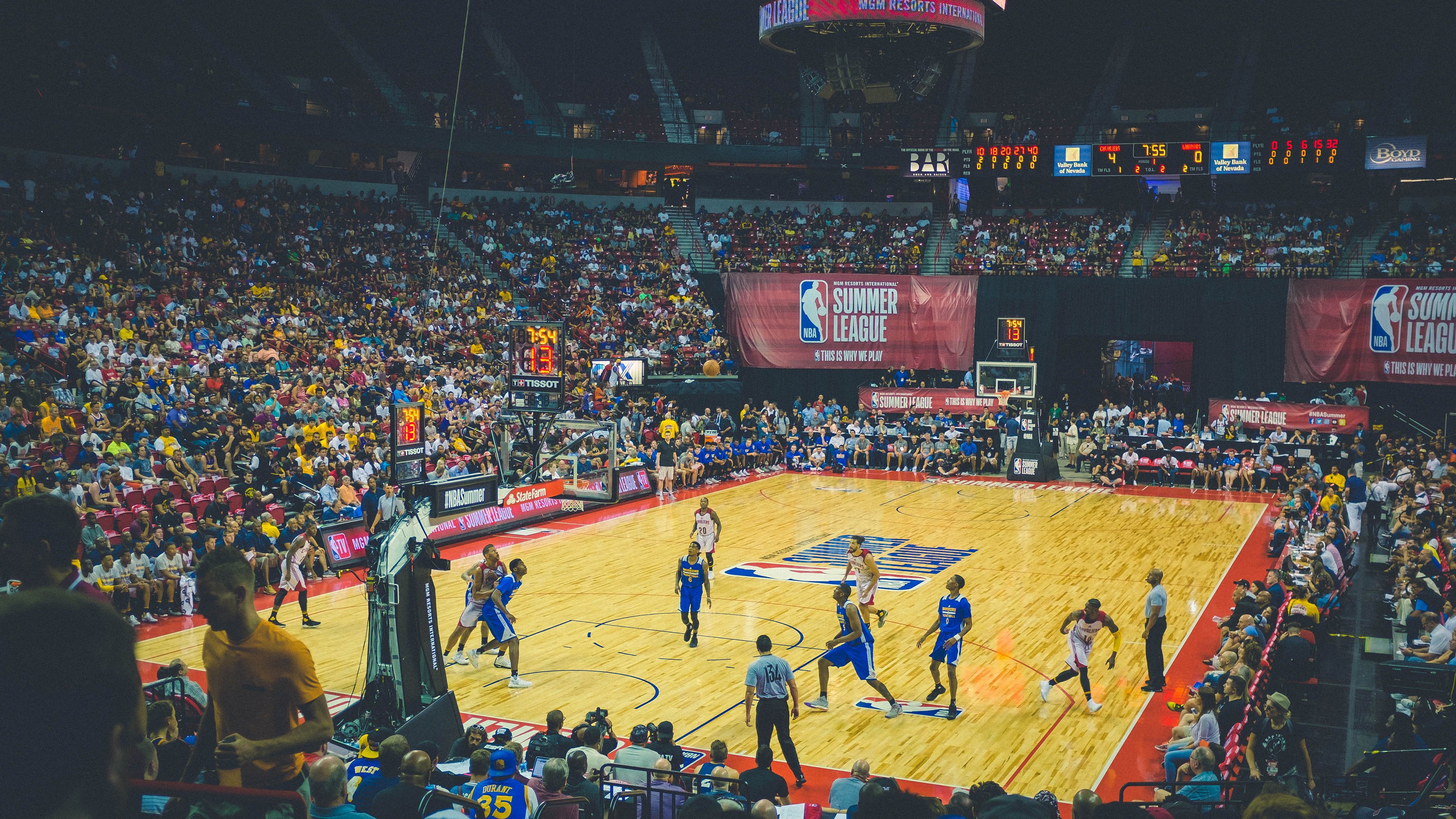 _极地冰原极限跑：追逐白雪的速度梦想_，极地冰在哪里